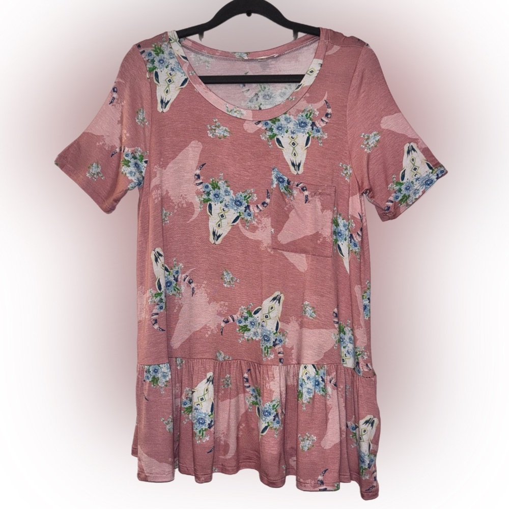 dusty rose boho-style top featuring a floral cow skull print Short Sleeve NWOT